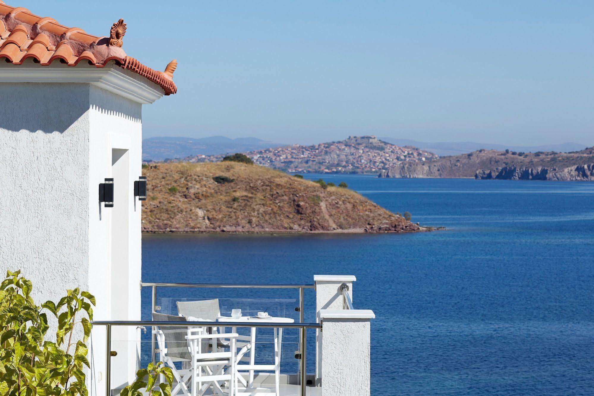 Eleia Seafront & Villa