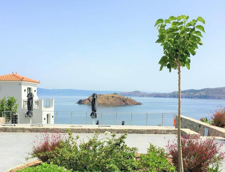 Eleia Seafront & Villa *