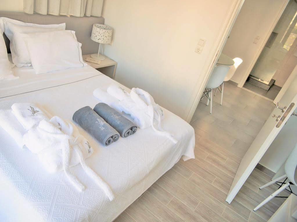 Eleia Seafront & Villa *