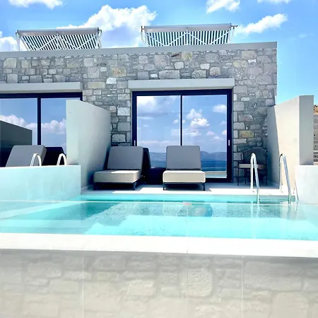 פטרה Eleia Seafront Rooms & Villas מראה חיצוני תמונה