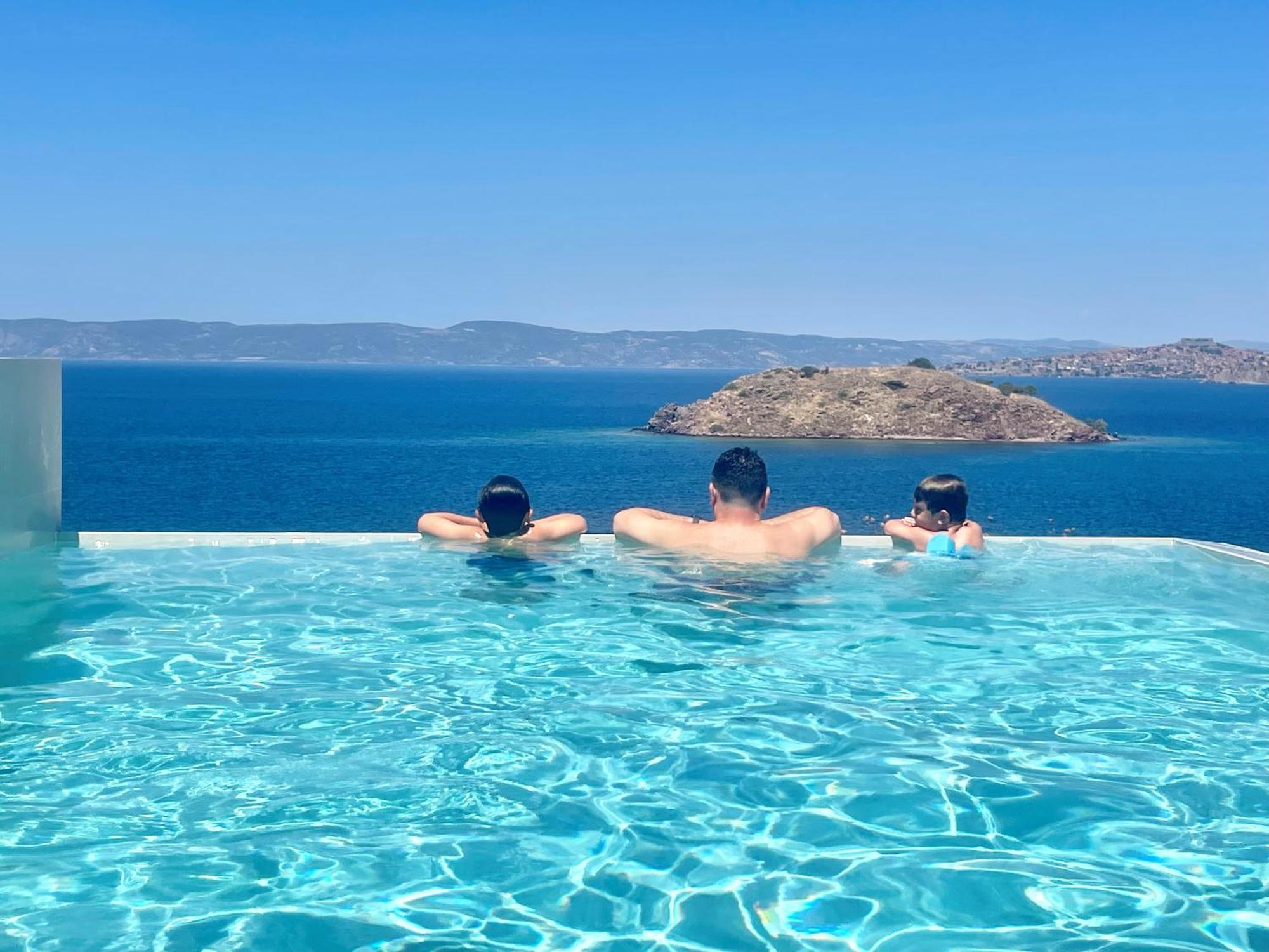 Villa Eleia Seafront &