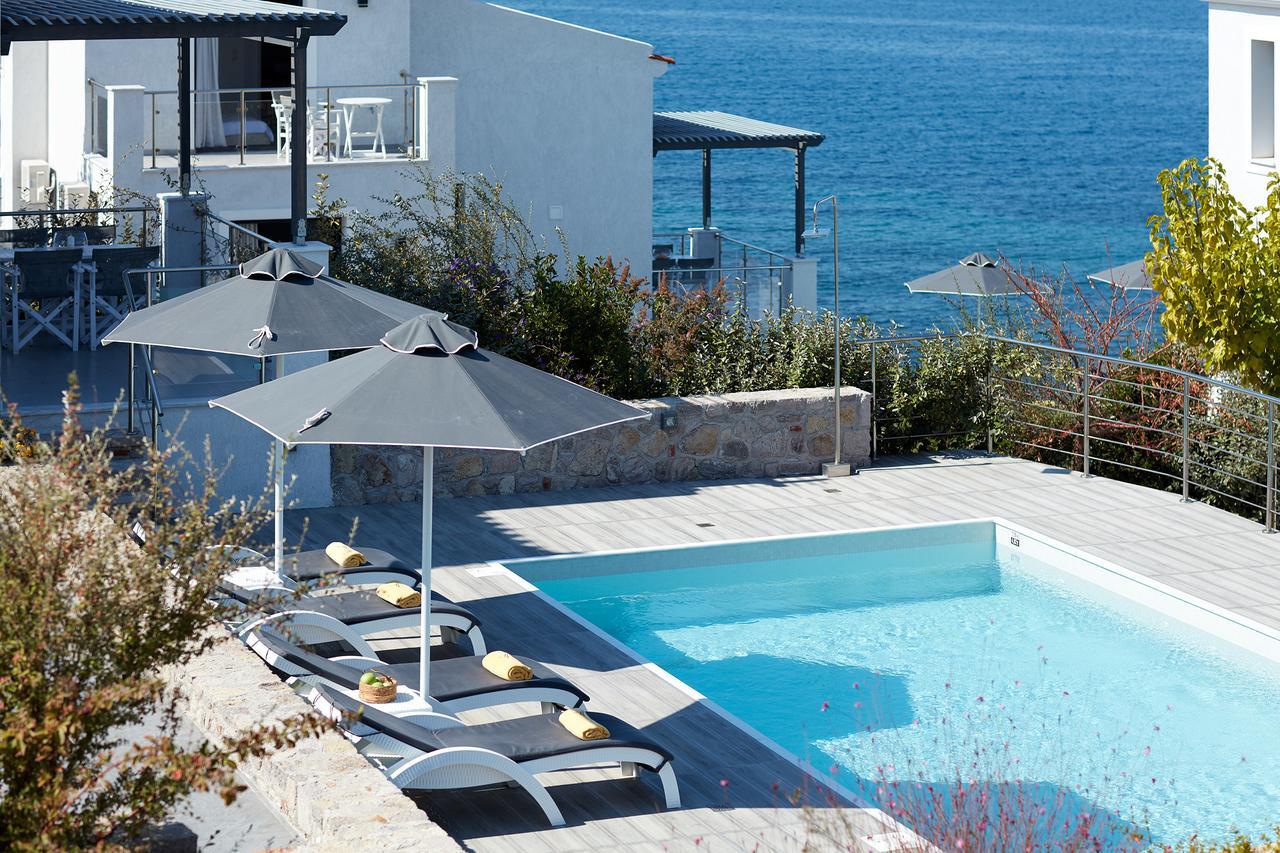 Eleia Seafront & Petra (Lesbos)